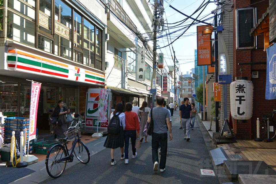 烏山駅南口商店街