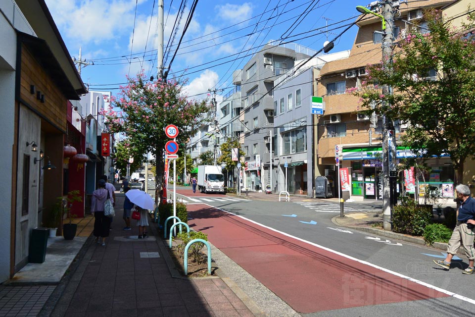 はっけん通り