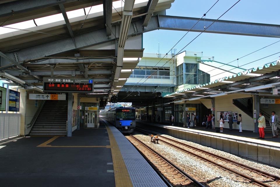 西武江古田駅ホーム(西武池袋線)
