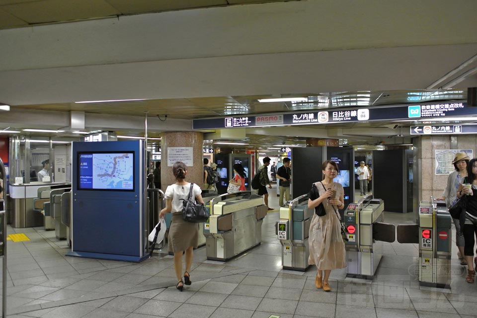 東京メトロ銀座駅改札口