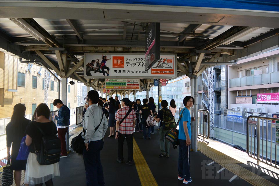 東急五反田駅ホーム(東急池上線)