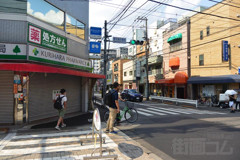 東十条交番前交差点