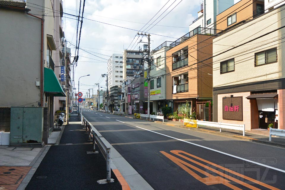 王子保健所通り