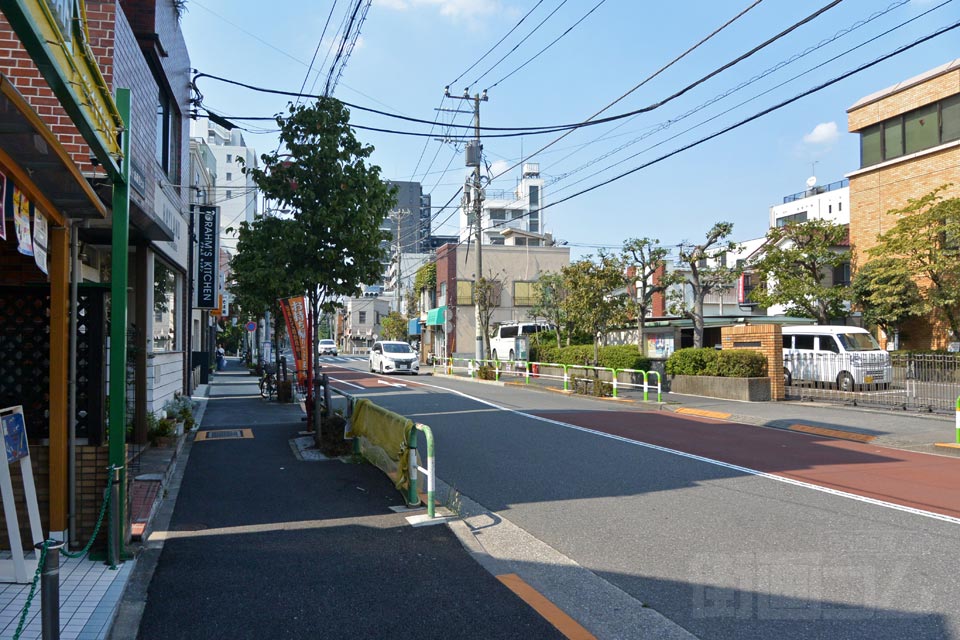 王子保健所通り