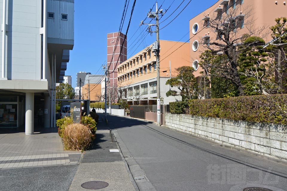足立区千住曙町