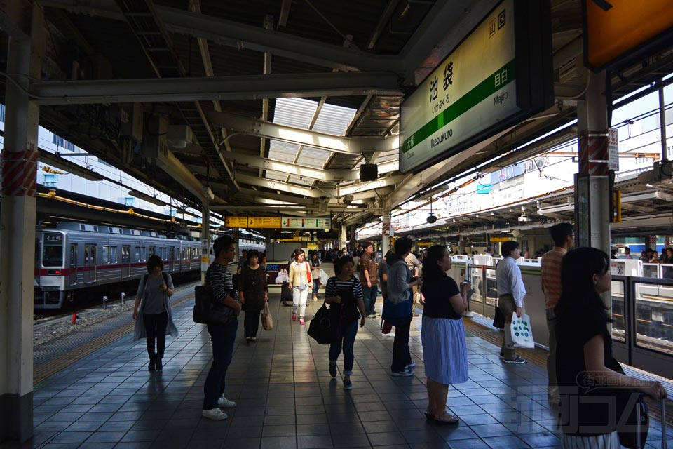 JR池袋駅ホーム(JR山手線)
