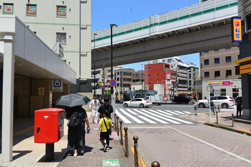 都営地下鉄板橋区役所前駅前