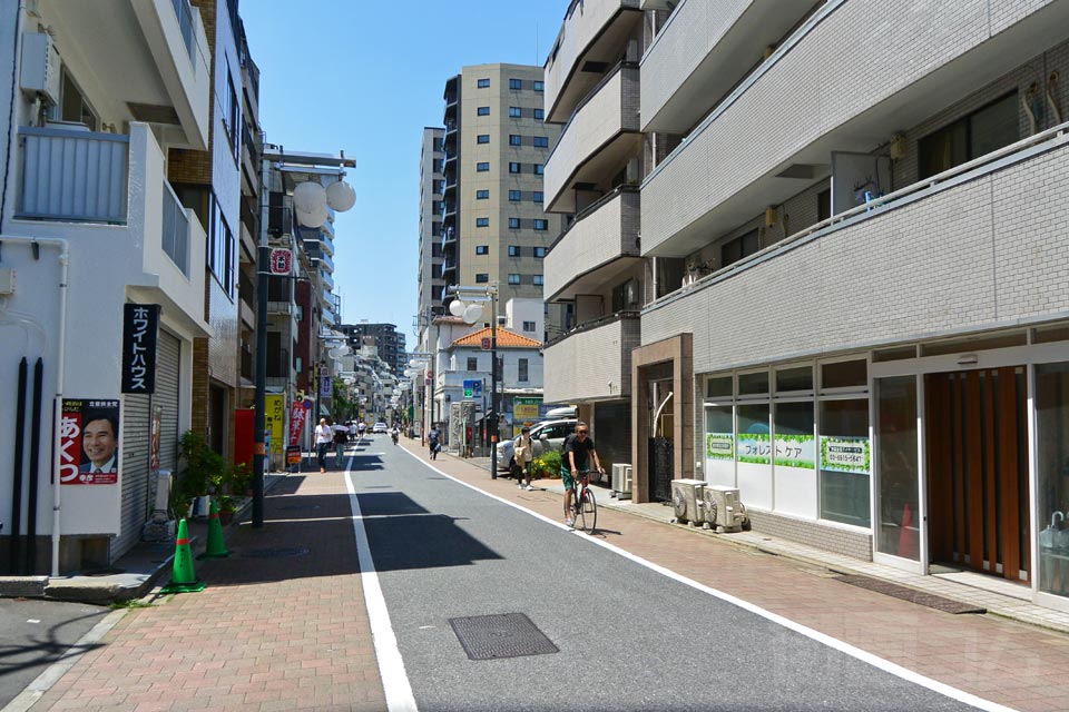 板橋宿不動通り商店街（旧中山道）