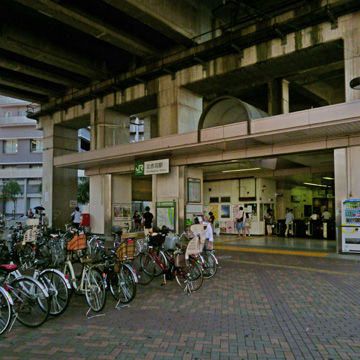 東京都北区北赤羽駅前写真画像