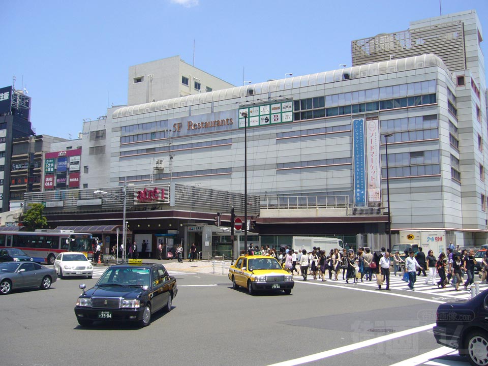 JR目黒駅西口前