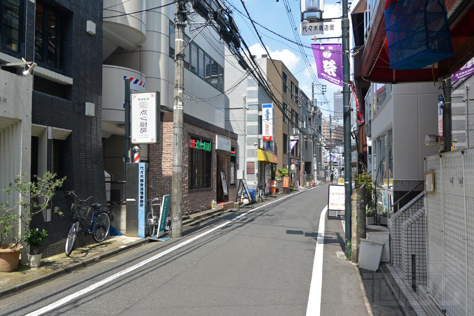 代々木商店街