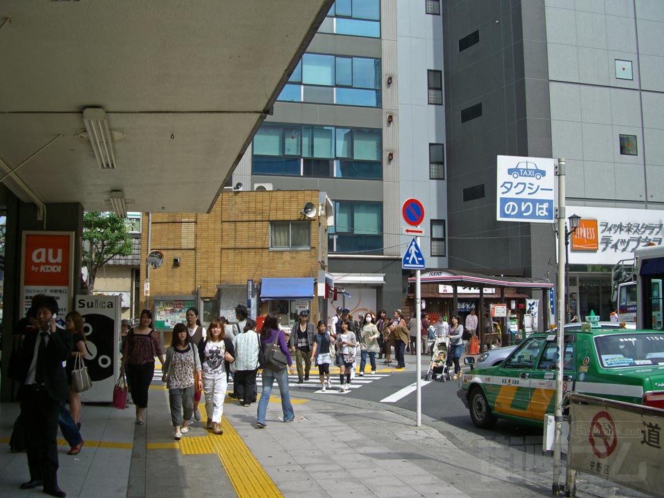 JR中野駅南口前