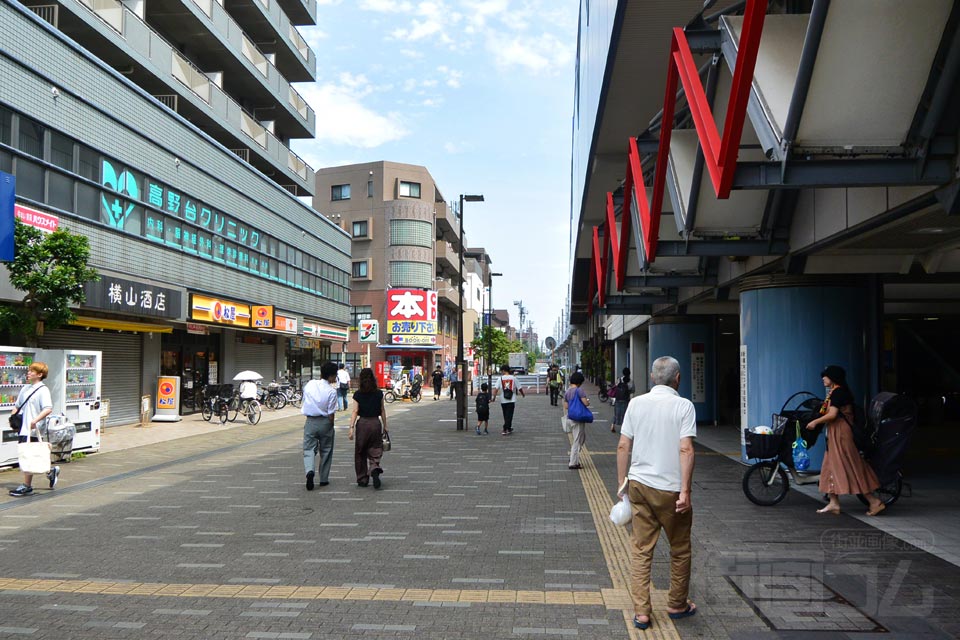 西武練馬高野台駅北口前