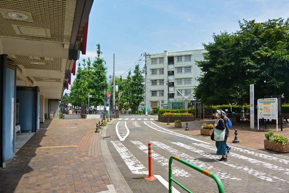 西武練馬高野台駅南口前