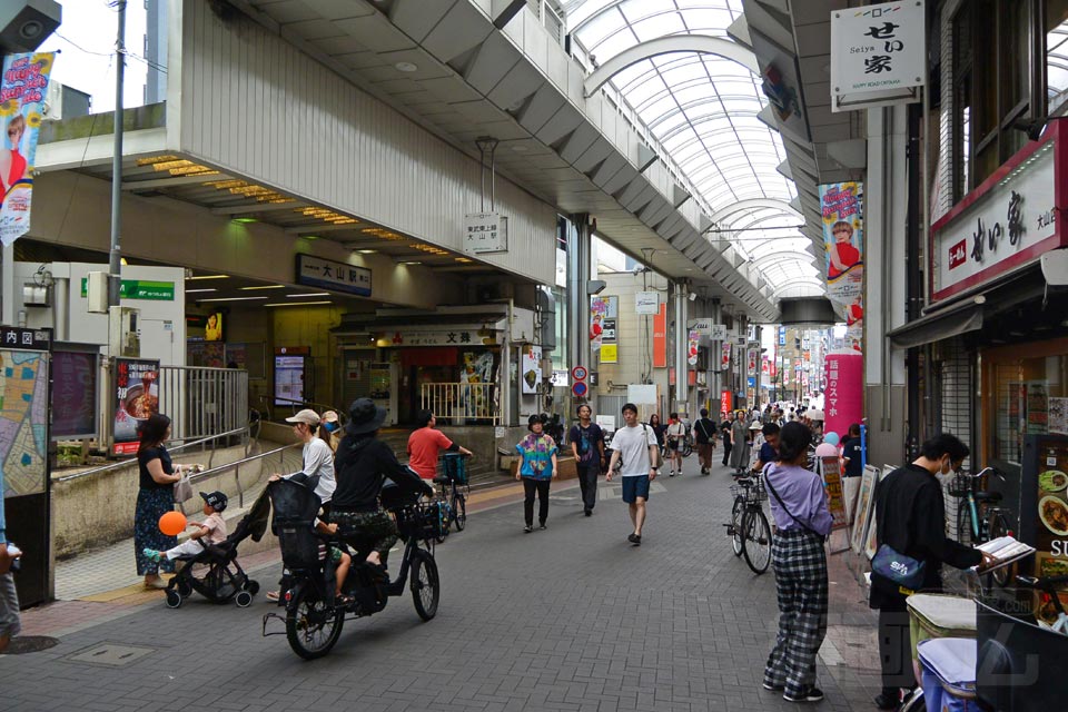 東武大山駅南口前