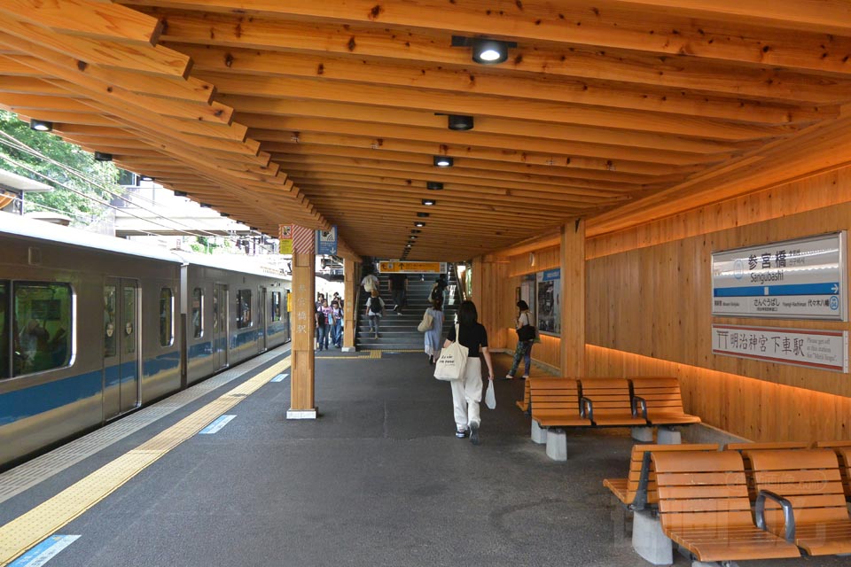 小田急参宮橋駅ホーム(小田急小田原線)
