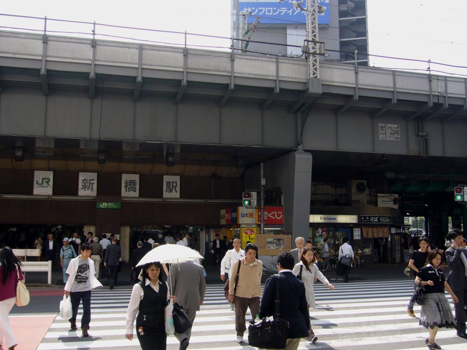 JR新橋駅銀座口