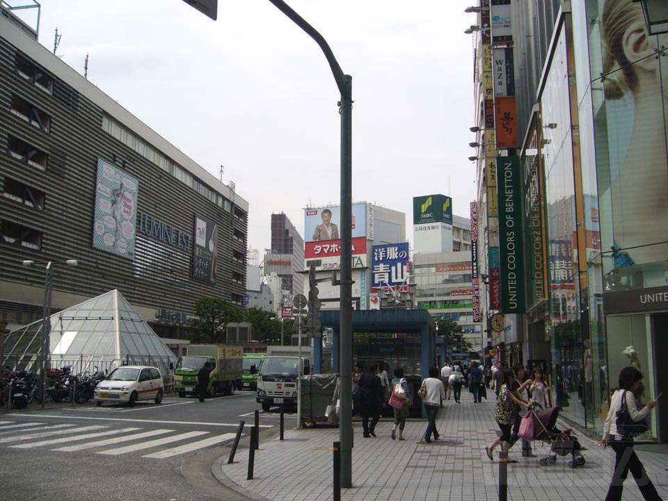 JR新宿駅中央東口