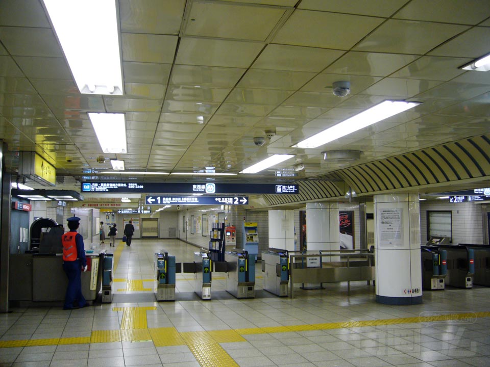 東京メトロ高田馬場駅