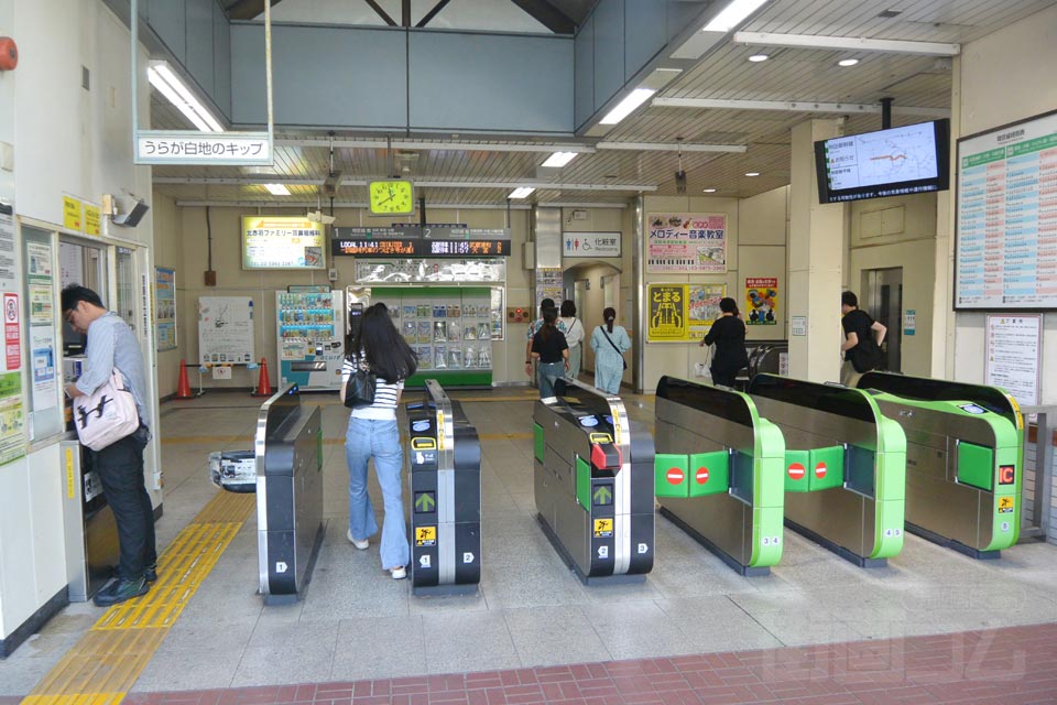 JR浮間舟渡駅改札口