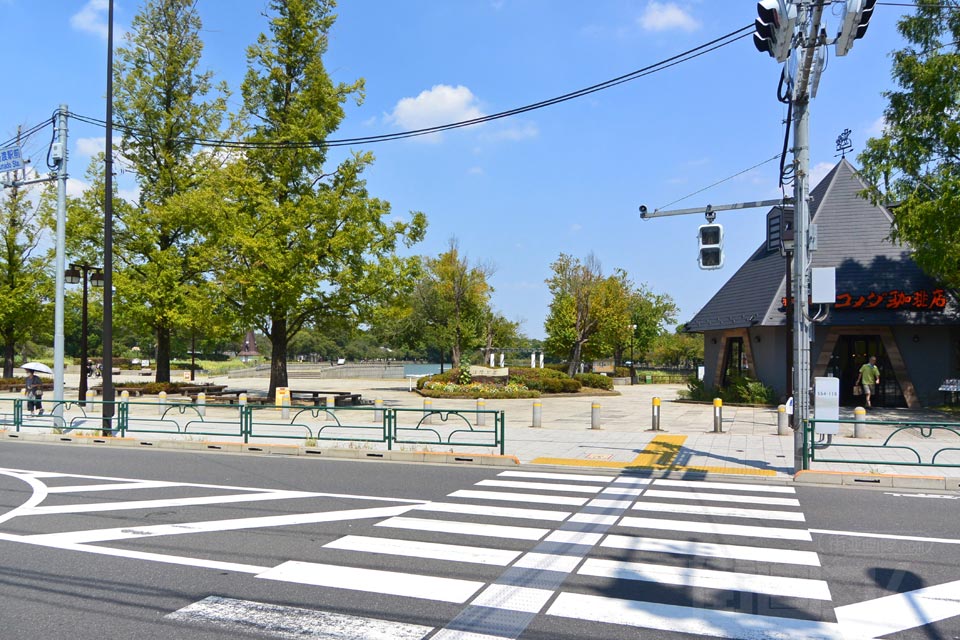 浮間舟渡駅前交差点
