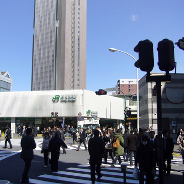 東京都渋谷区代々木駅前写真画像