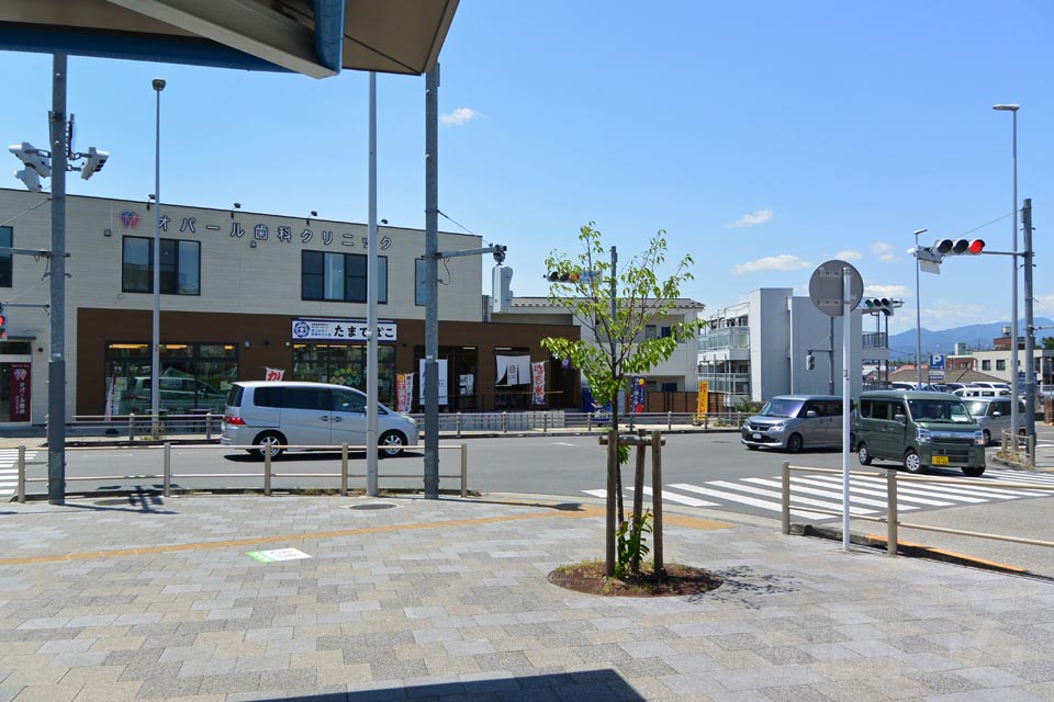 拝島駅南口交差点