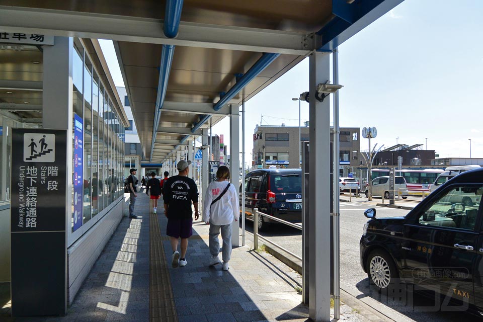 JR・西武拝島駅南口