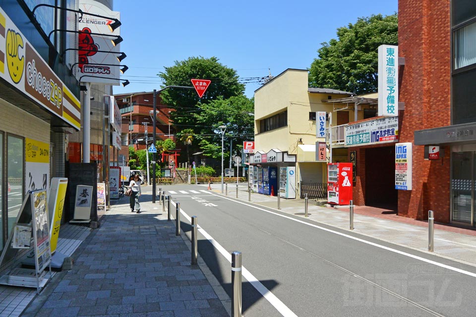 拝島駅前商店街