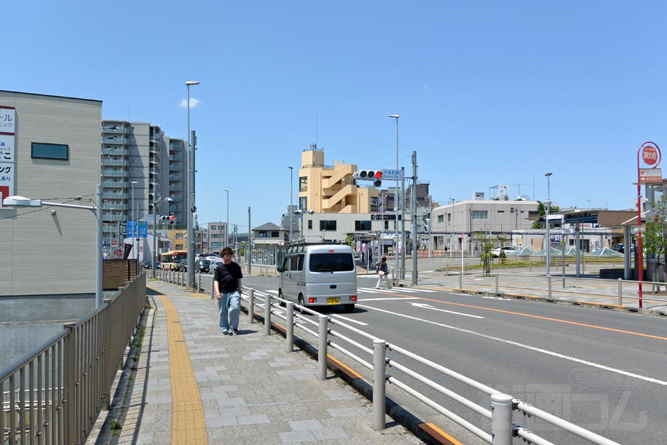 拝島駅南口交差点