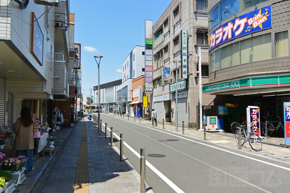 拝島駅前商店街