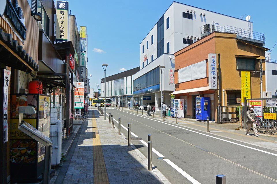 拝島駅前商店街
