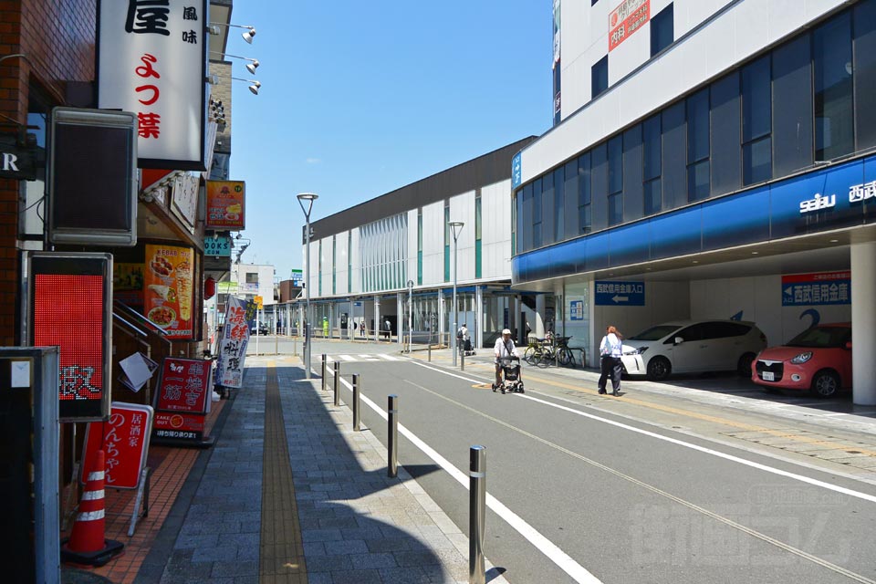 拝島駅前商店街