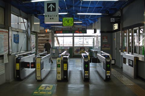 JR東青梅駅改札口写真画像
