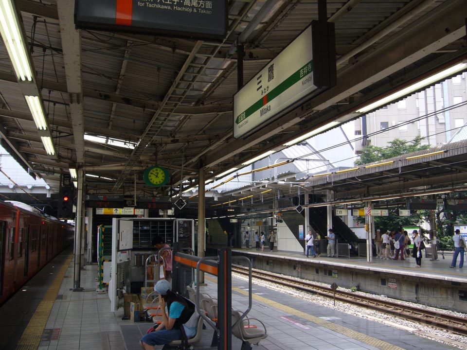 JR三鷹駅ホーム(JR中央線)