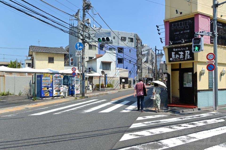 コミュニティプラザ西交差点