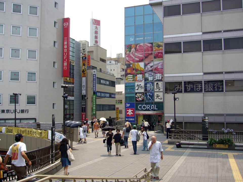 JR三鷹駅南口