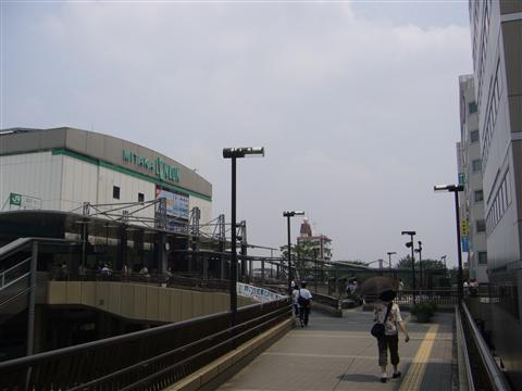 JR三鷹駅南口写真画像