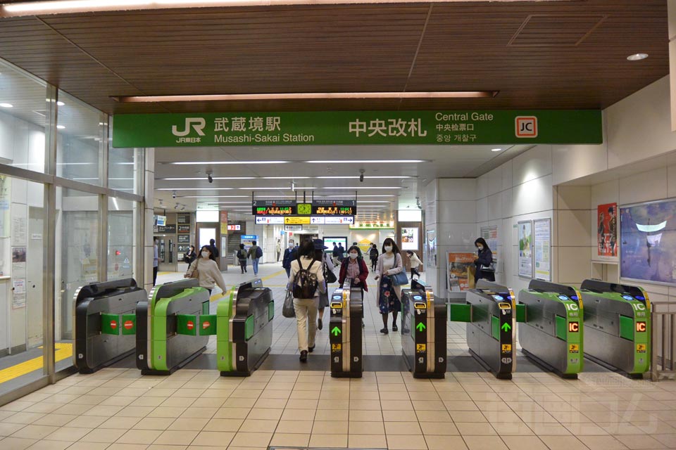 JR武蔵境駅中央改札口