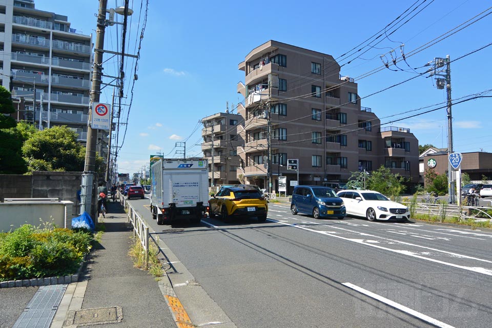 甲州街道(国道20号線)