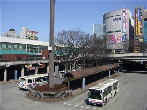 小田急・京王多摩センター駅南口前写真画像