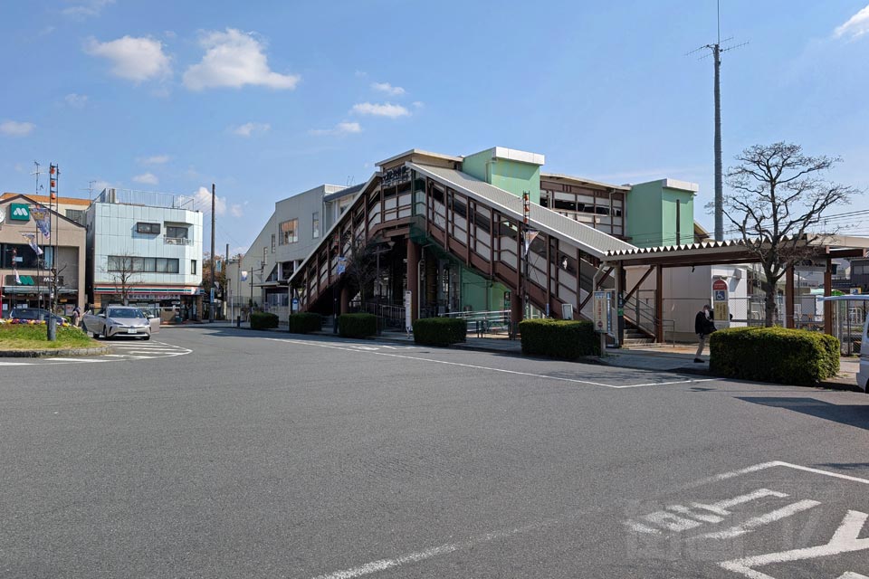 JR谷保駅北口