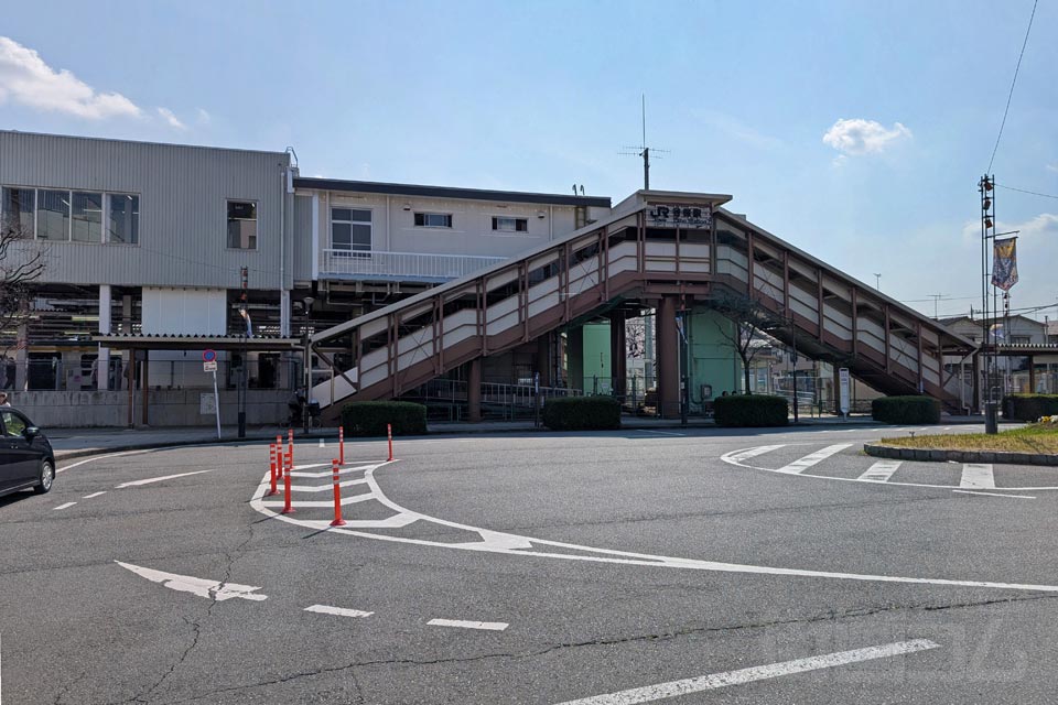 JR谷保駅北口