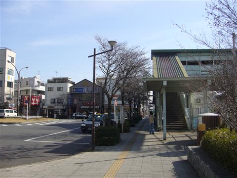 JR谷保駅北口写真画像