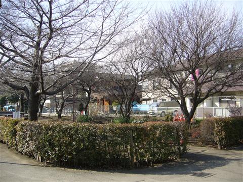 JR谷保駅南口写真画像