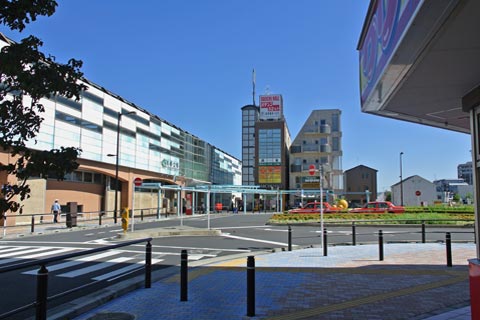 JR矢野口駅南口前写真画像