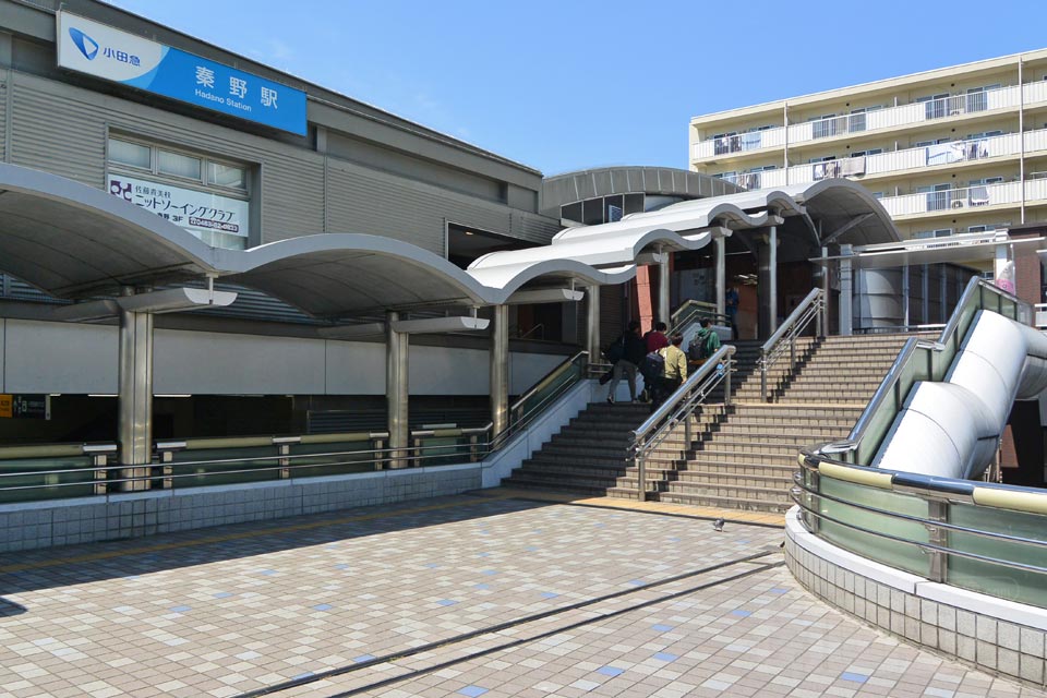 小田急秦野駅北口