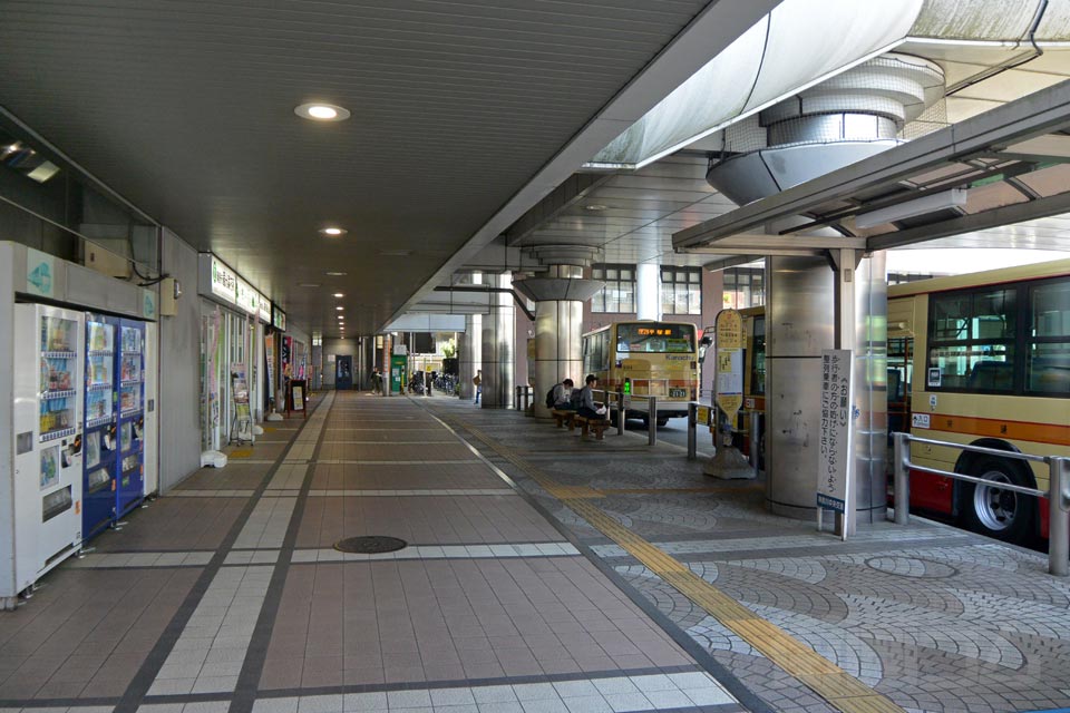 秦野駅バス停