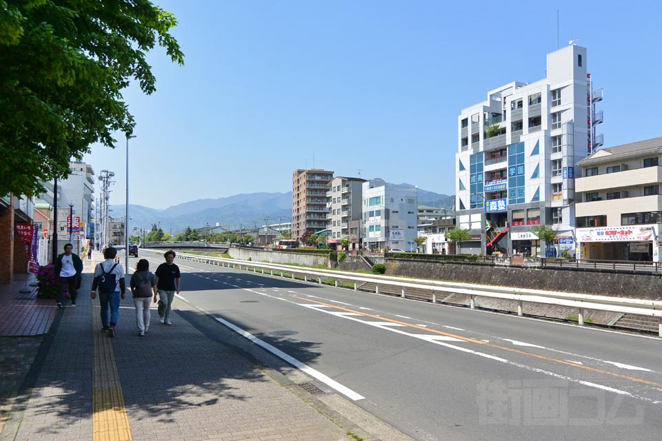 秦野市今川町