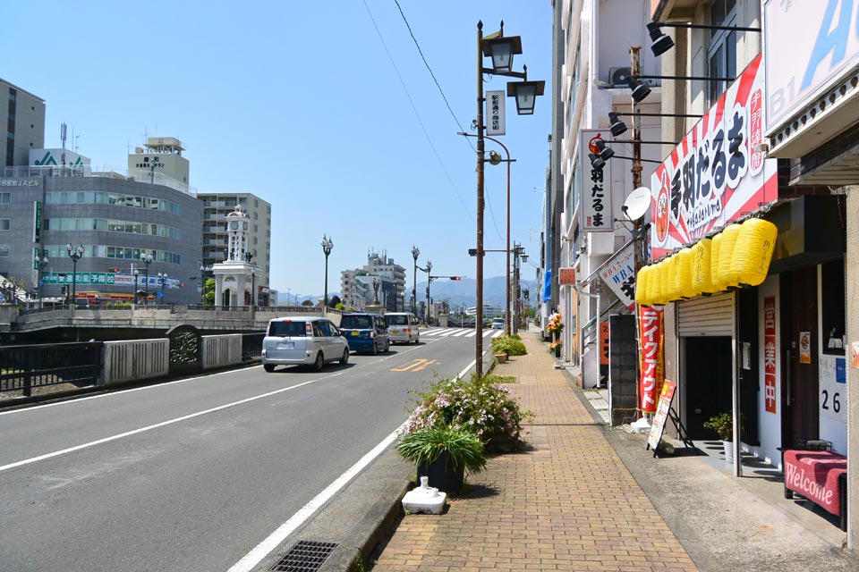 秦野市本町